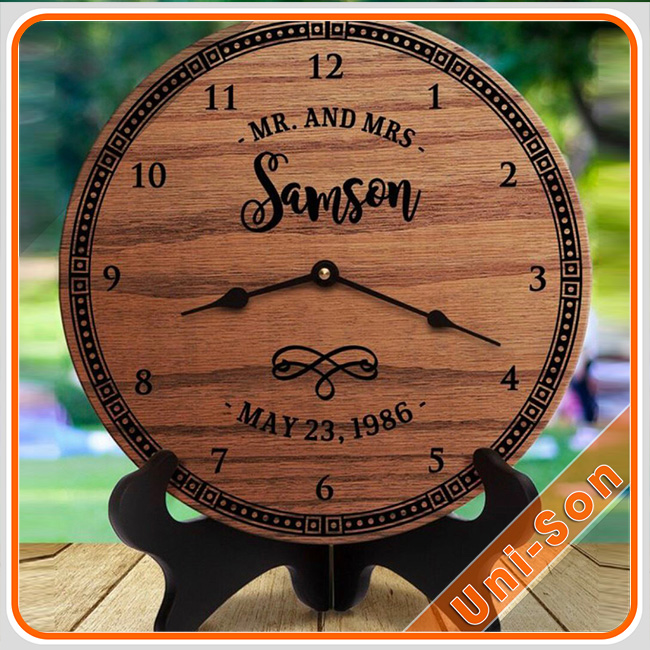 Đồng hồ treo tường gỗ quà tặng in logo giá tốt unison hình 1